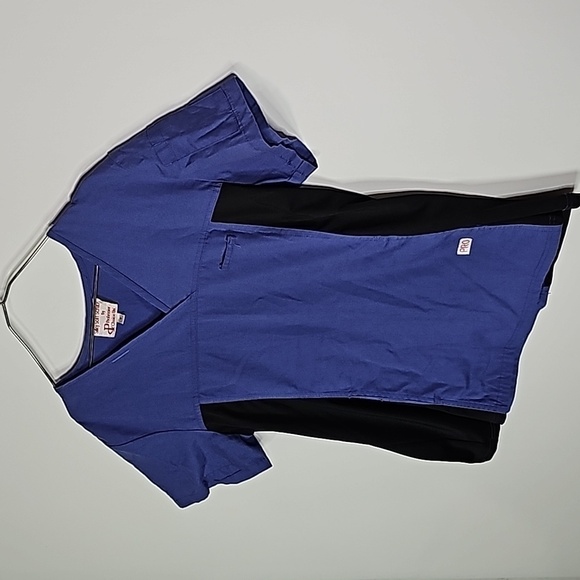 PROFESSIONAL choice uniform silk soft blue and black short sleeve scrub shirt - Picture 2 of 6